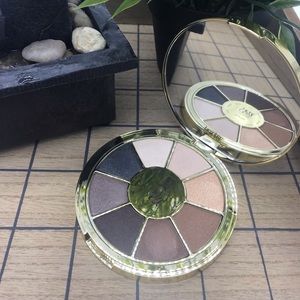 Tarte rainforest of the sea volume II palette